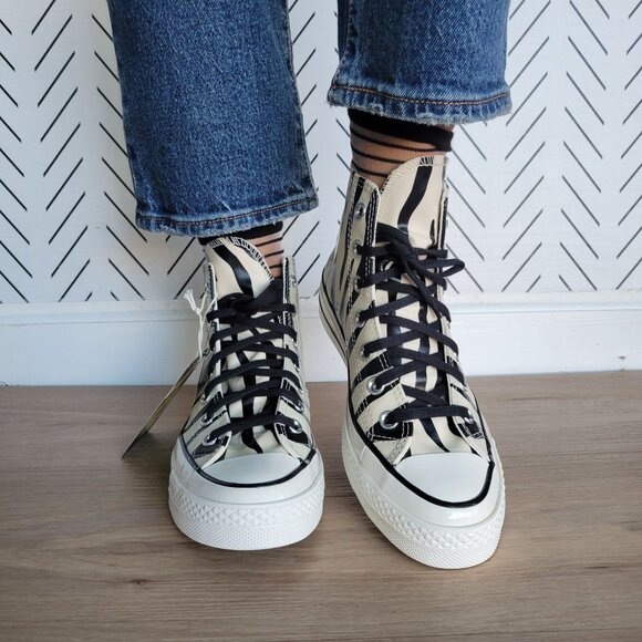 ⭐Converse Chuck 70 Hi 9 Women Shoes Zebra Print Canvas Glow in the Dark A15032C - Picture 7 of 13